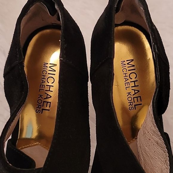 Micheal Micheal Kors michael Elena Cross Strap Dress Sandals - Picture 6 of 16